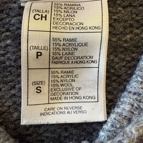 The Disney Store Winnie the Pooh Gray Fair Isle Ramie Blend Swtr Sz S Vintage - Picture 6 of 11